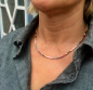 Preview: Edelsteinkette altrose´ am Hals getragen