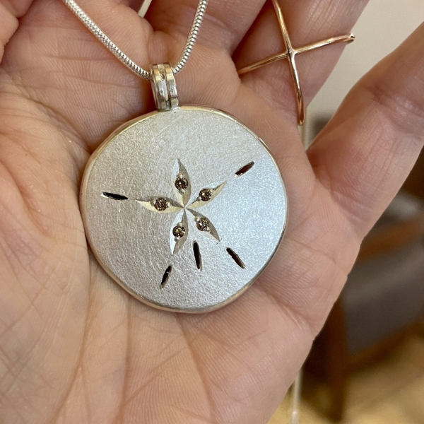 Anhänger "Sanddollar" mit Kette