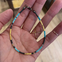 Anhänger London Blue mit Kette
