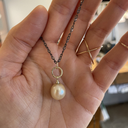 Anhänger Gold mit Perle und Kette